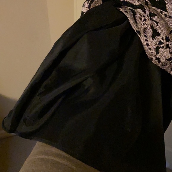 Stunning formal lace dress. Navy and blush pink. - Picture 15 of 16